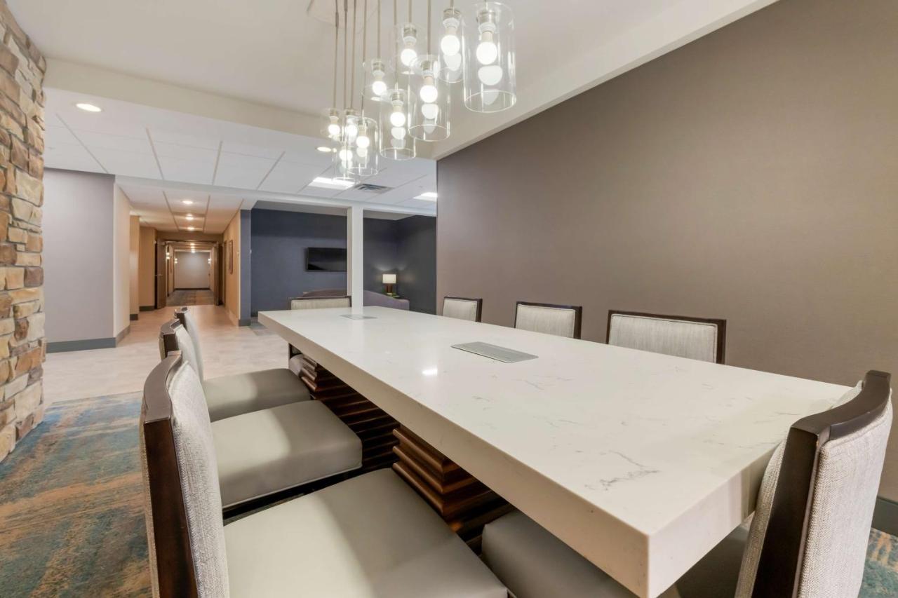 Best Western Plus Isanti Exterior foto