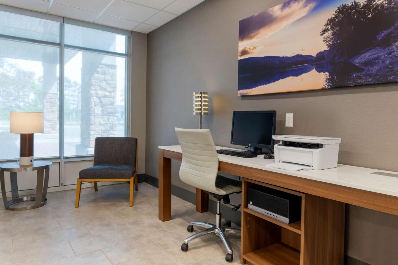 Best Western Plus Isanti Exterior foto